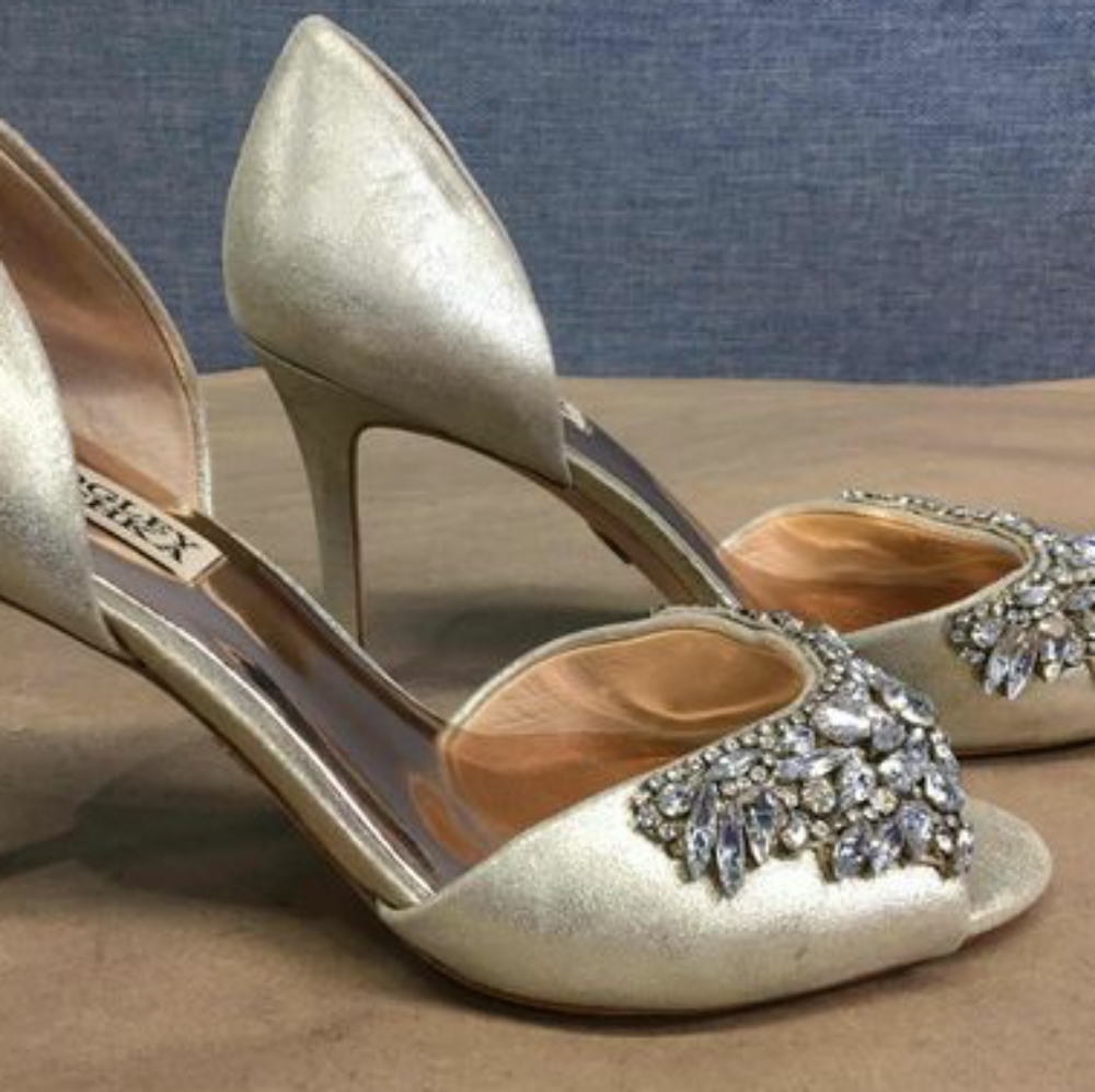 Badgley Mischka Women Size 7 metallic rhinestone party wedding Shoes